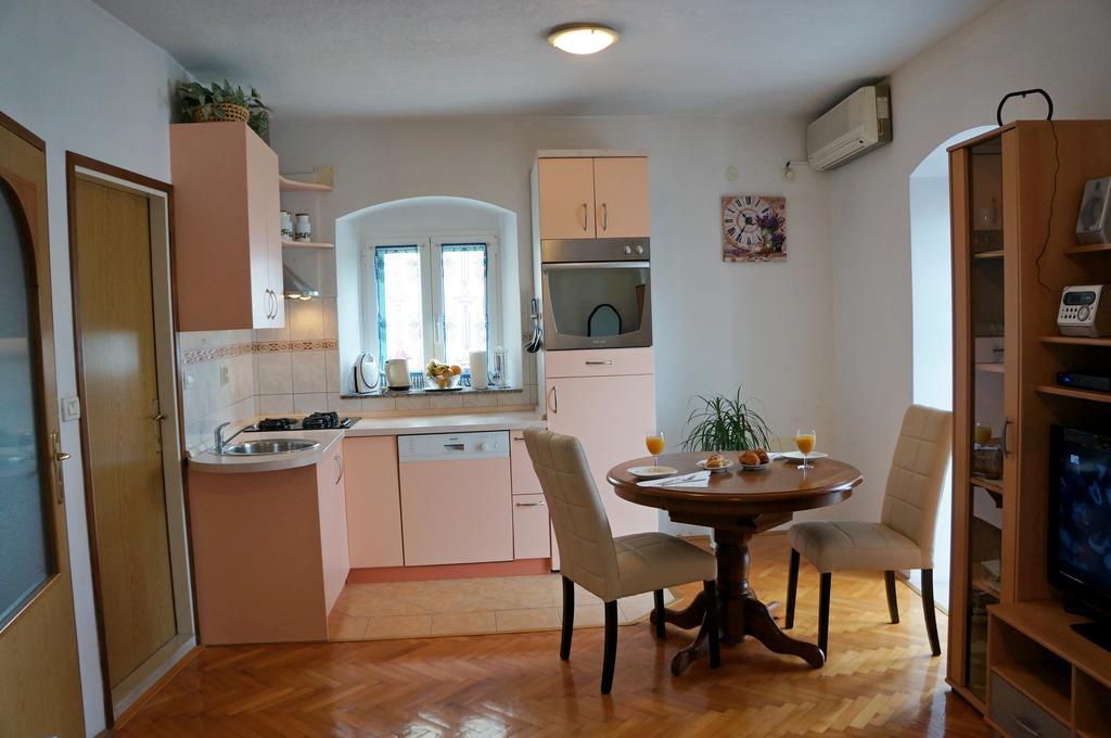 Kamena Apartment & Studio Makarska Buitenkant foto