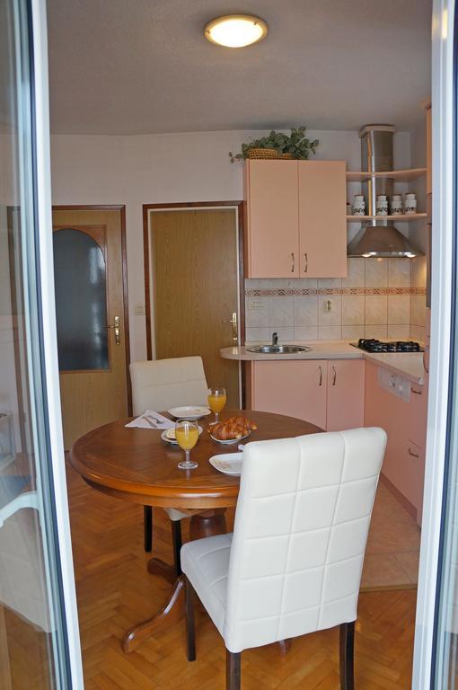 Kamena Apartment & Studio Makarska Buitenkant foto