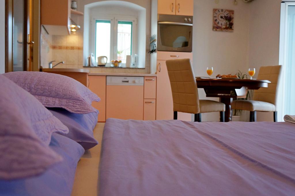 Kamena Apartment & Studio Makarska Buitenkant foto
