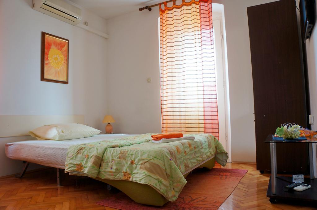 Kamena Apartment & Studio Makarska Buitenkant foto