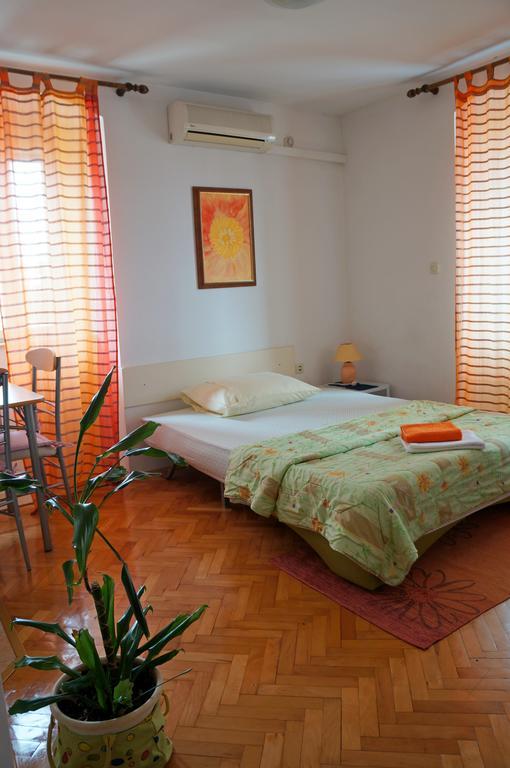 Kamena Apartment & Studio Makarska Buitenkant foto