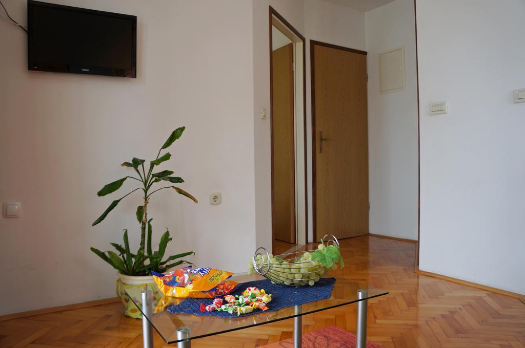 Kamena Apartment & Studio Makarska Buitenkant foto