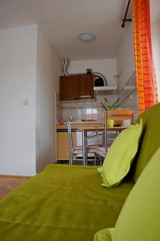 Kamena Apartment & Studio Makarska Buitenkant foto