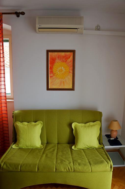 Kamena Apartment & Studio Makarska Buitenkant foto