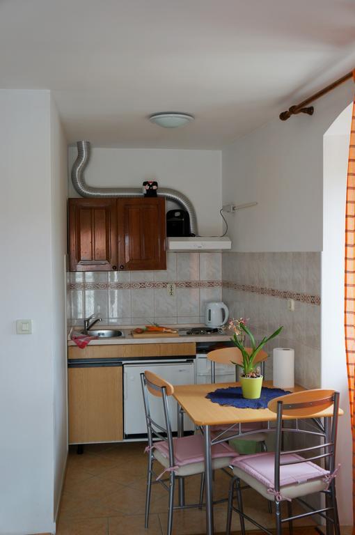 Kamena Apartment & Studio Makarska Buitenkant foto